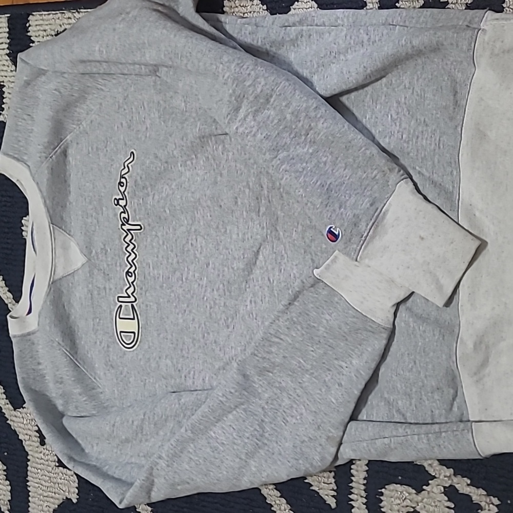 Champion - Sweatshirt